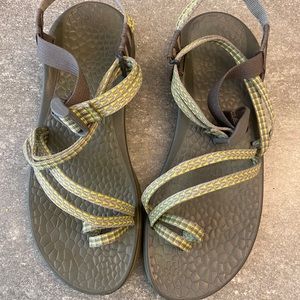 Chaco Sandals Green Size 9